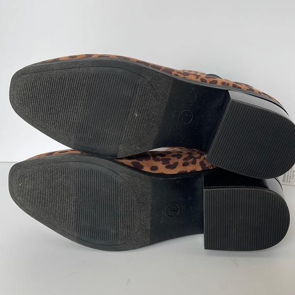 Women’s Size 7.5 Cheetah Print Memory Foam Ankle Boots w/ Block Heel - Picture 6 of 7